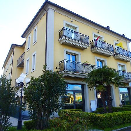 Bazzano Albergo Sirena מראה חיצוני תמונה