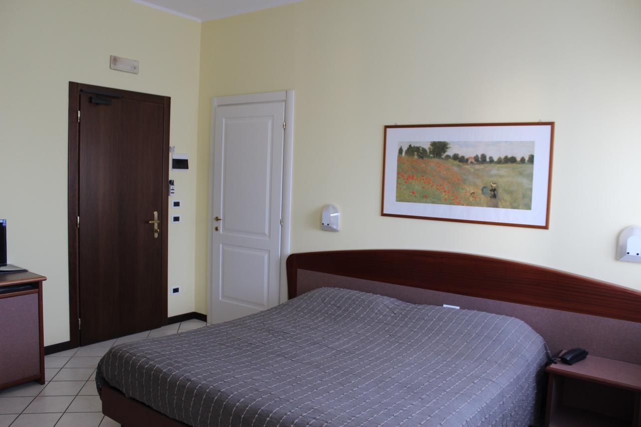 Bazzano Albergo Sirena מראה חיצוני תמונה