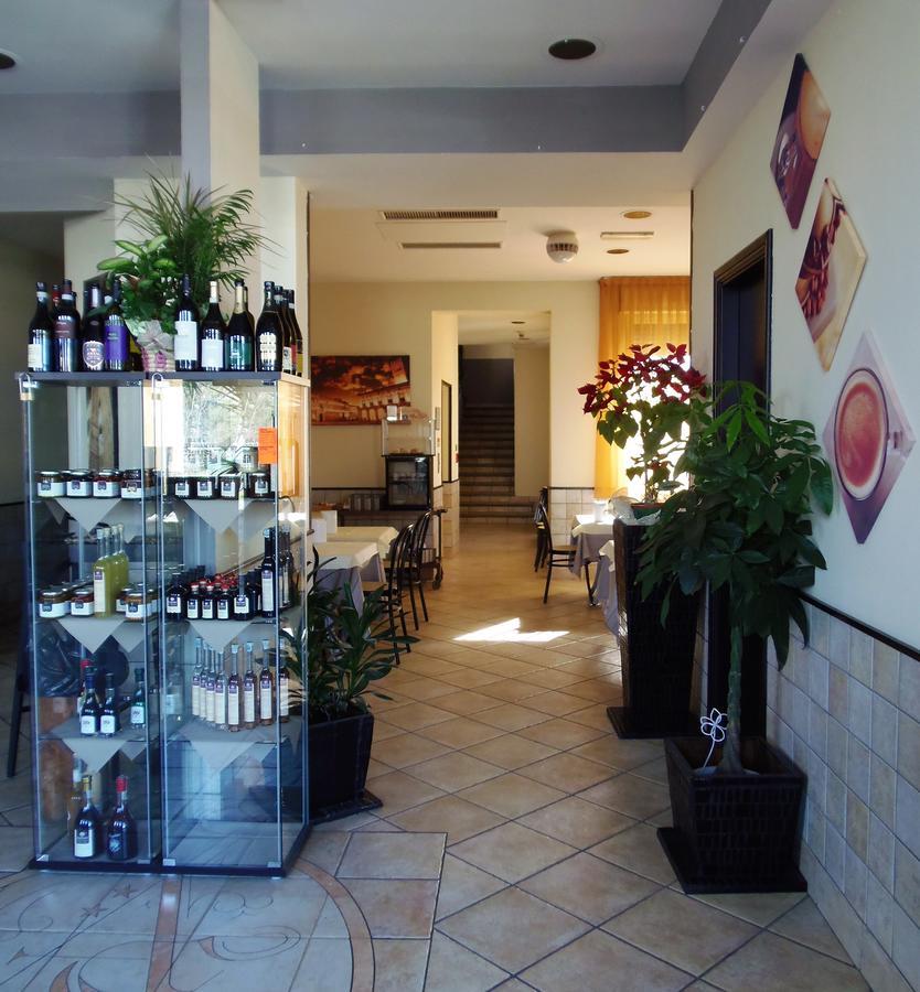 Bazzano Albergo Sirena מראה חיצוני תמונה