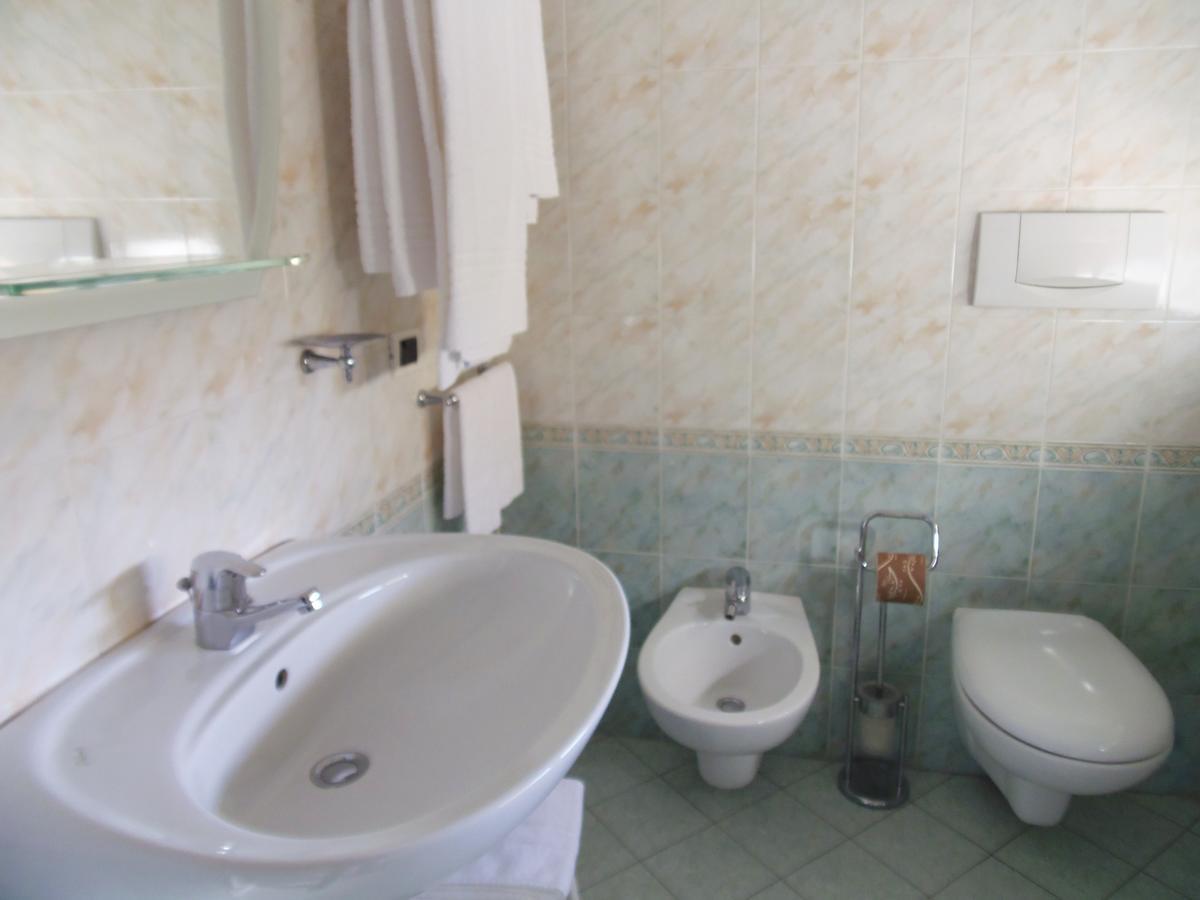 Bazzano Albergo Sirena מראה חיצוני תמונה